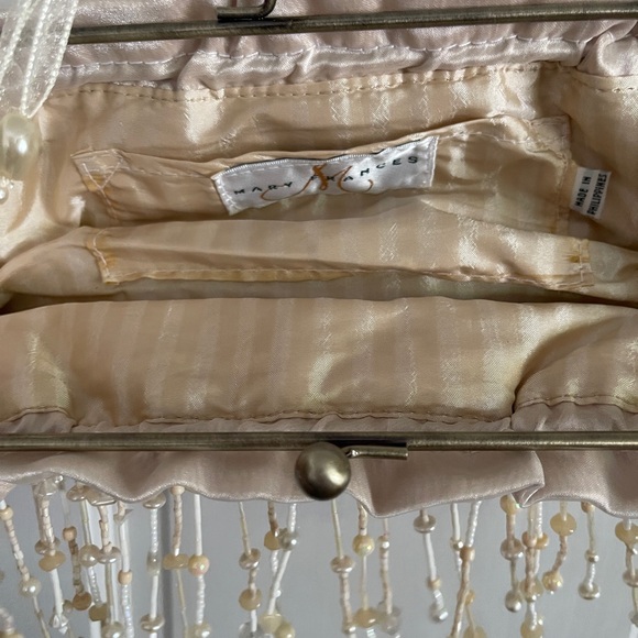 Mary Frances vintage pearl evening purse - Picture 4 of 13
